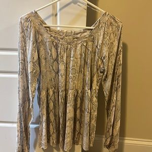Long sleeve blouse